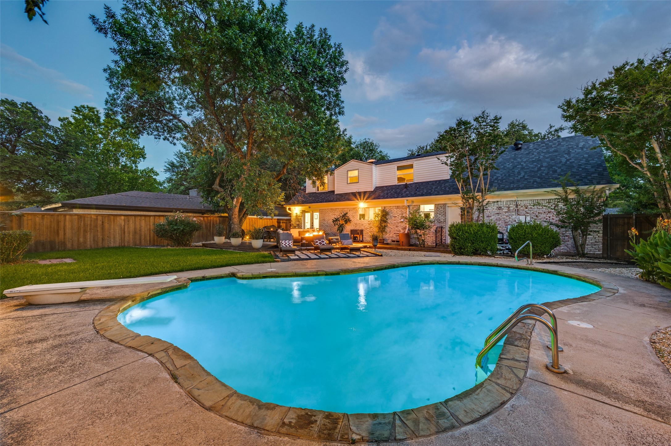 2969 Selma Lane Farmers Branch TX 75234