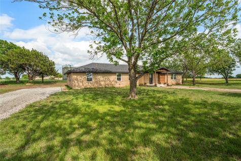 1265 Houston Street N Lorena TX 76655