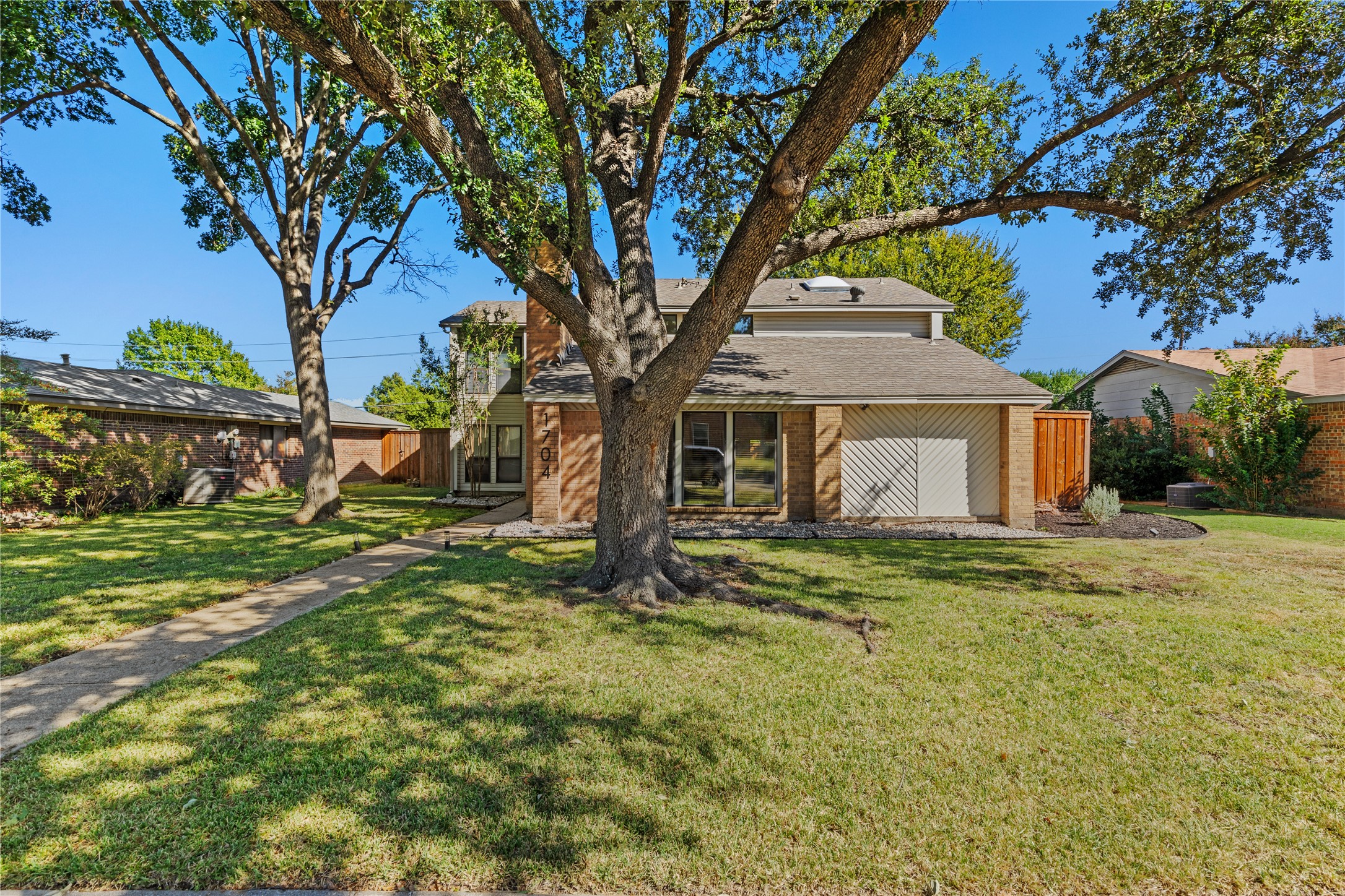 1704 Elk Grove Drive Richardson TX 75081