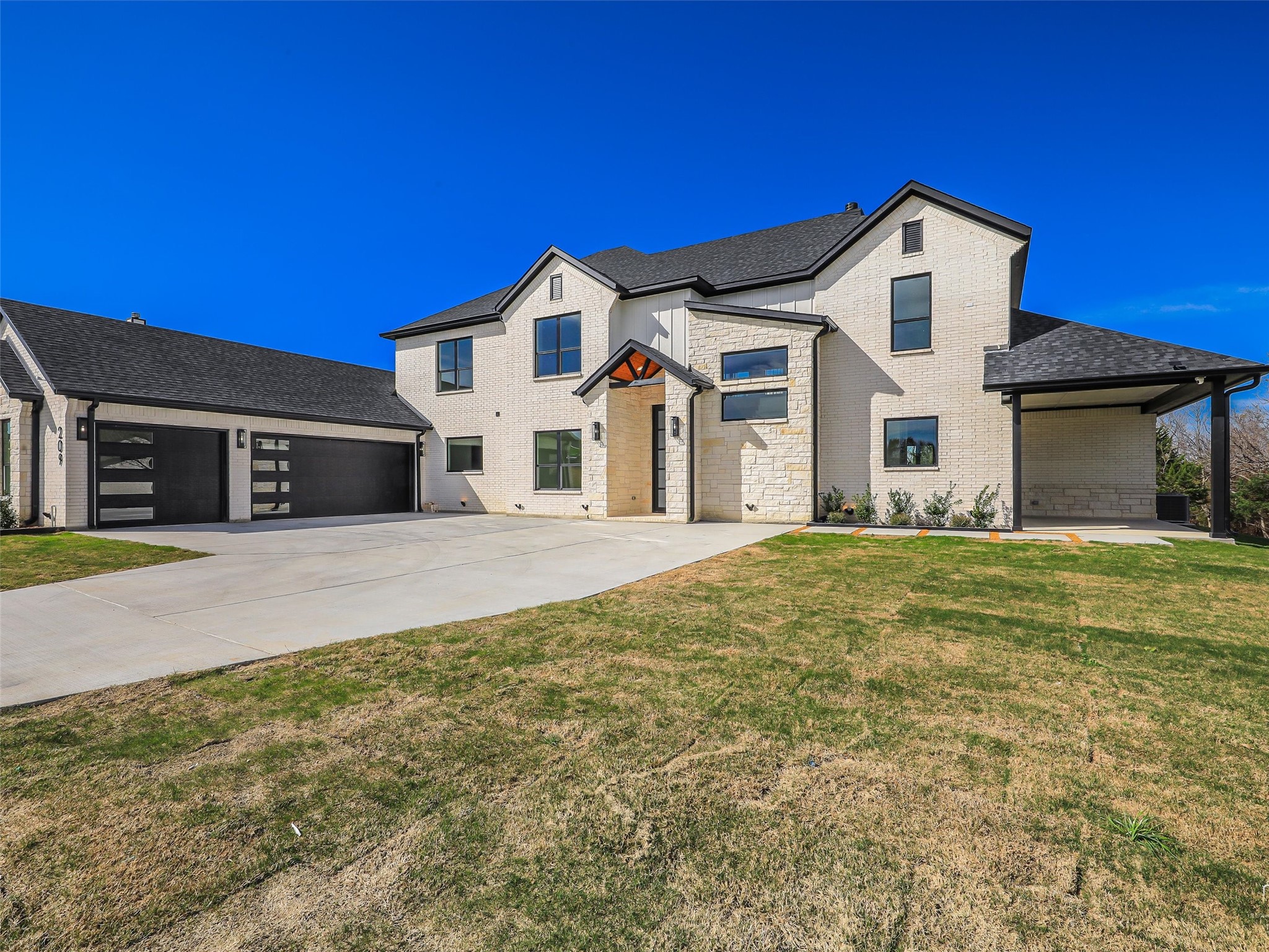 209 Avery Lane Gunter TX 75058