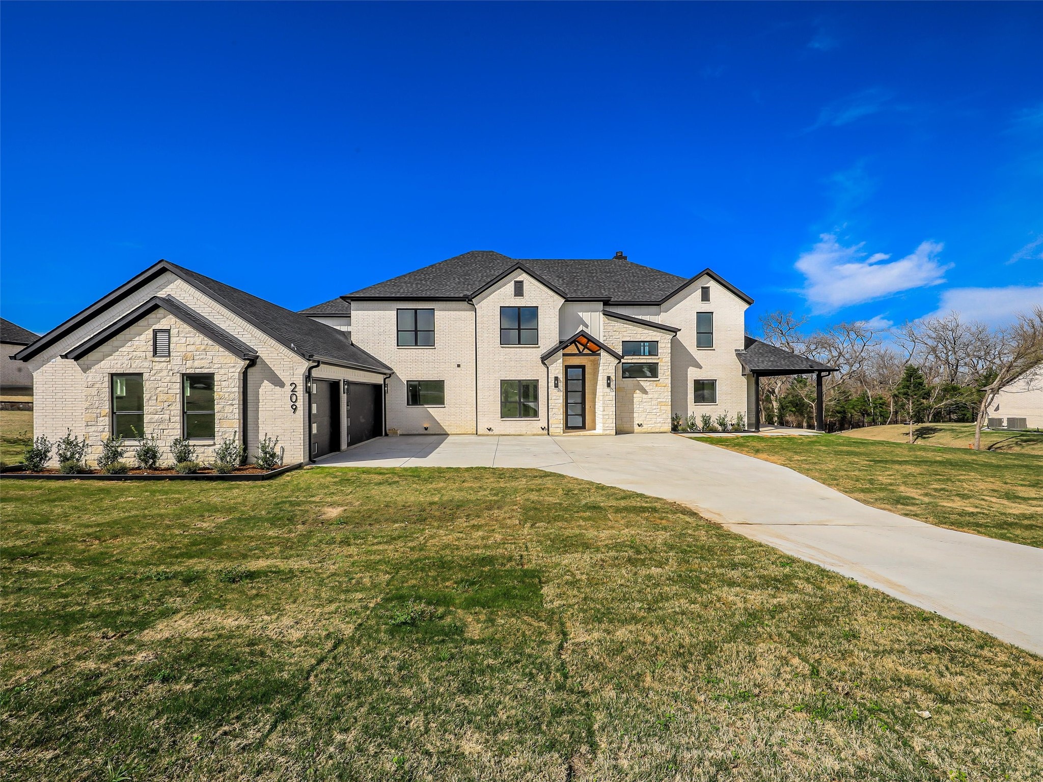 209 Avery Lane Gunter TX 75058