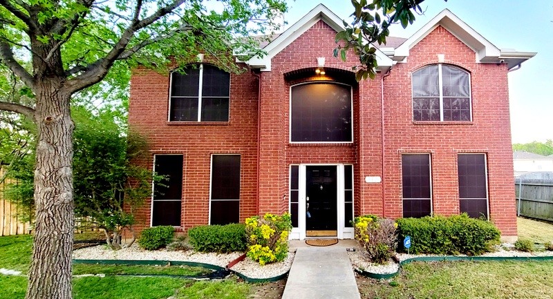 962 Camden Drive Lewisville TX 75067