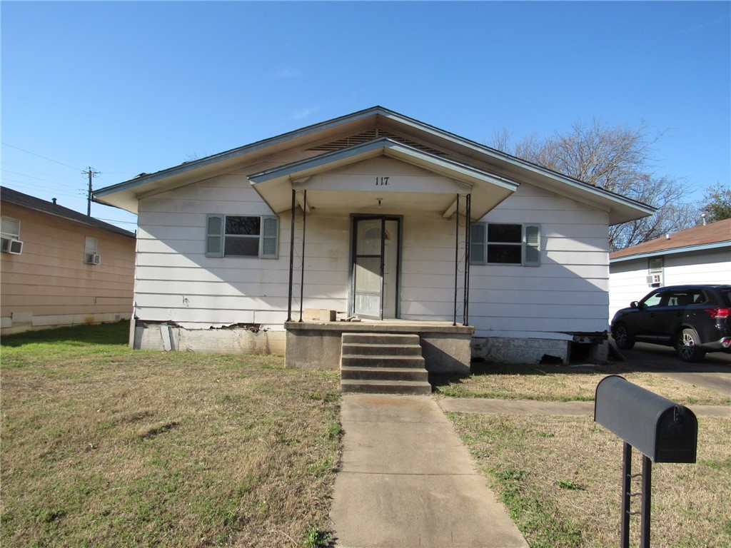 117 Cleveland Street Mcgregor TX 76657