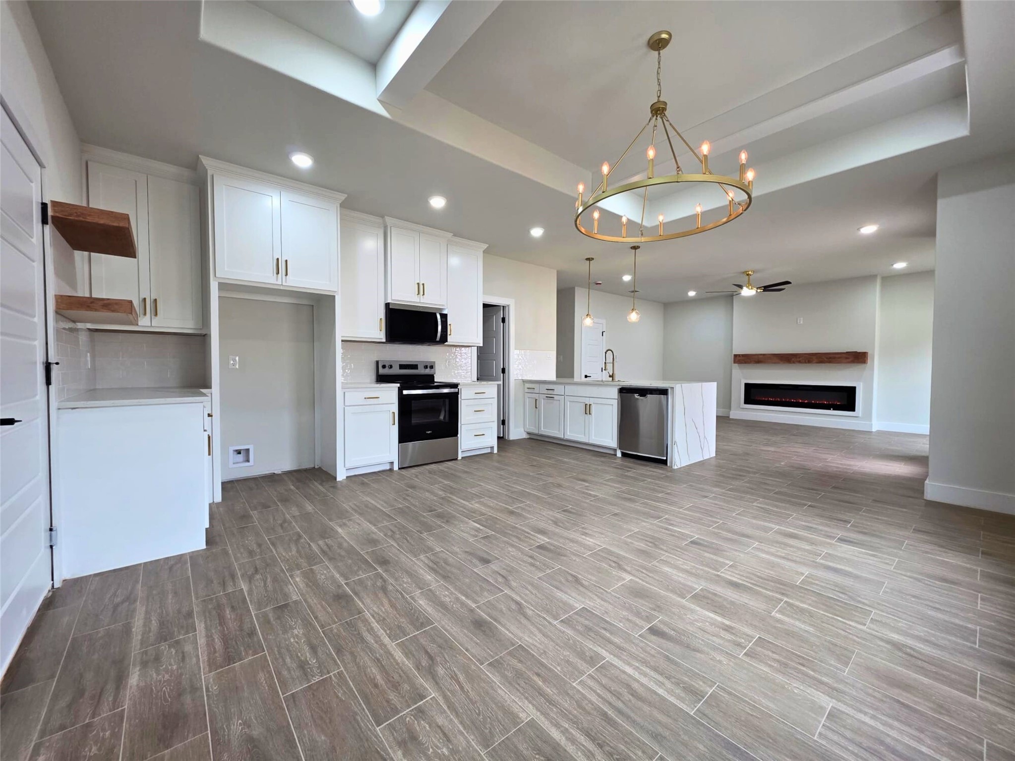 2507 Lakeridge Drive Granbury TX 76048