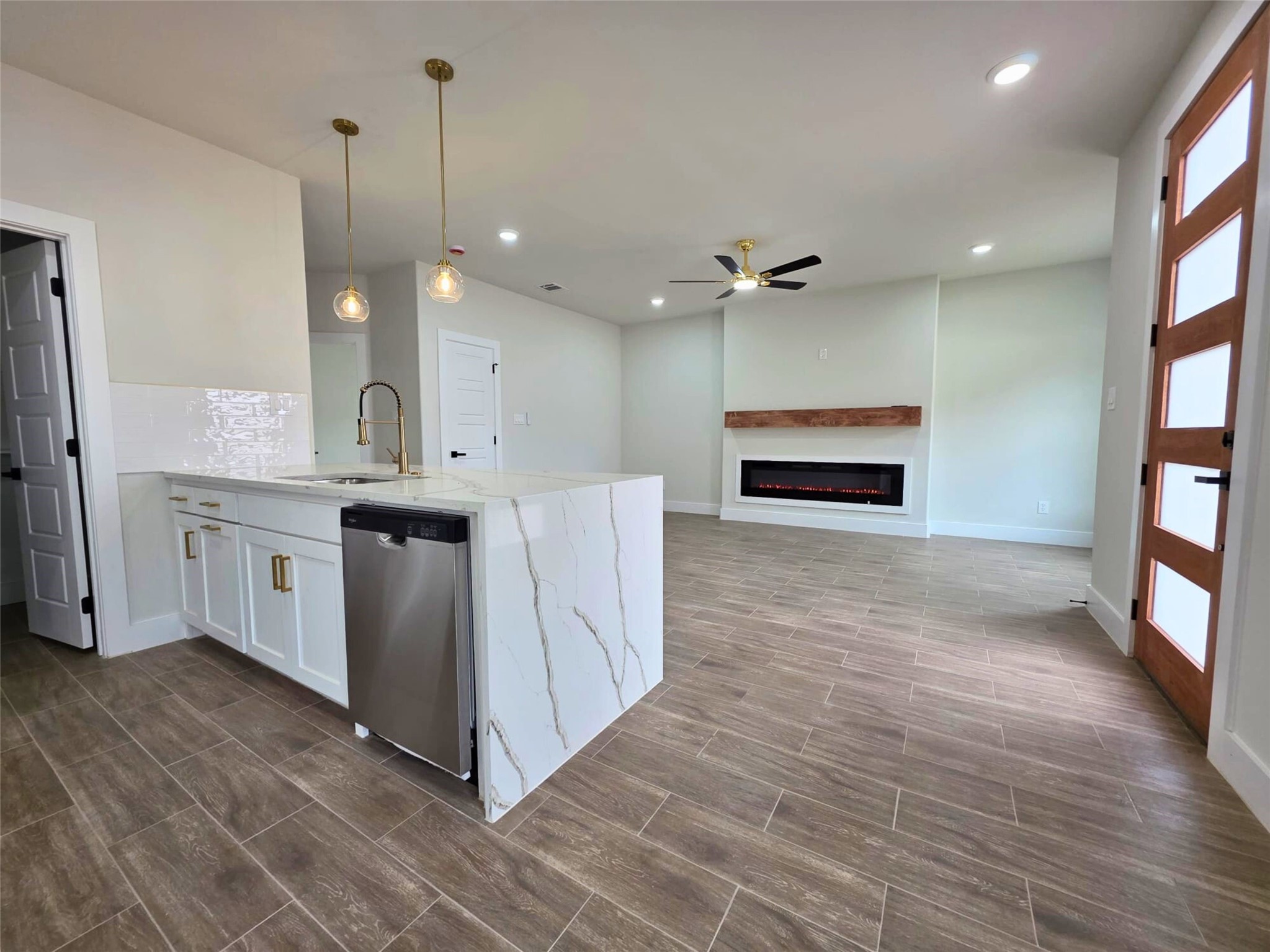 2507 Lakeridge Drive Granbury TX 76048