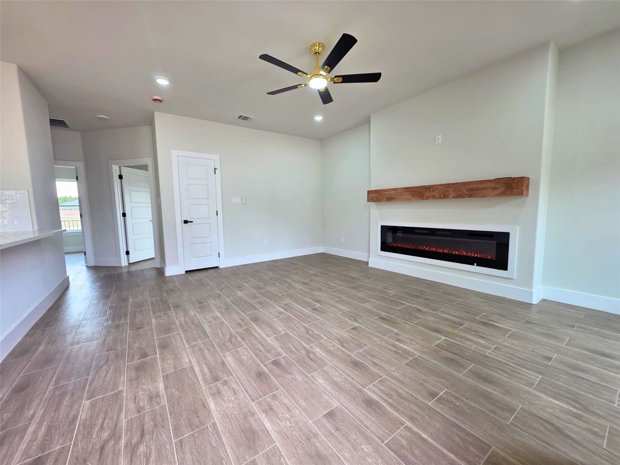 2507 Lakeridge Drive Granbury TX 76048