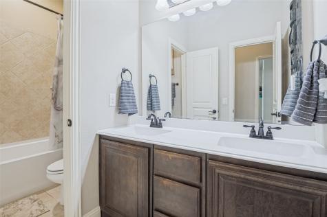 516 Lakeview Drive Alvarado TX 76009