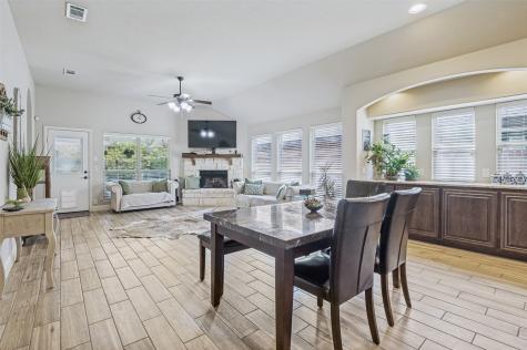 516 Lakeview Drive Alvarado TX 76009