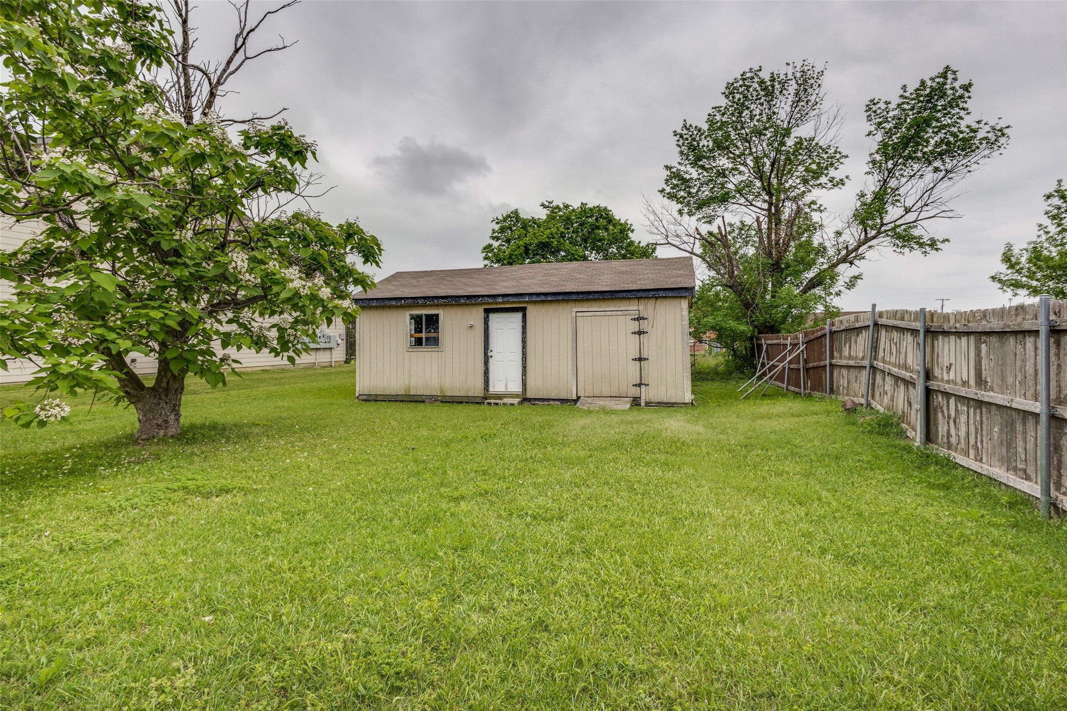 205 W Main Street Gunter TX 75058