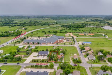 205 W Main Street Gunter TX 75058
