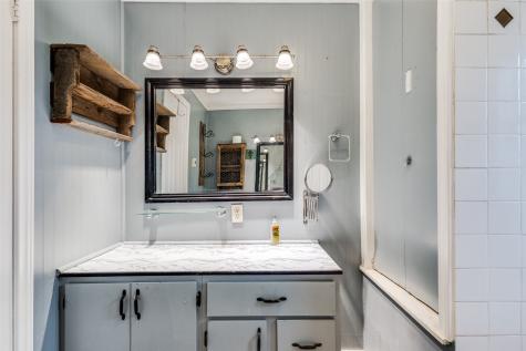 205 W Main Street Gunter TX 75058