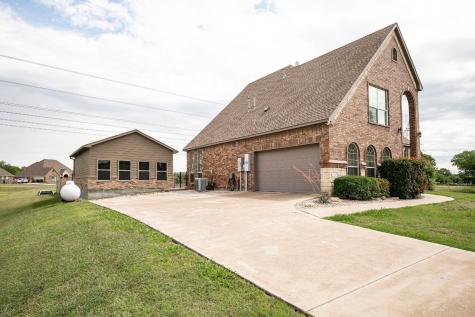 137 Waterfall Court Azle TX 76020