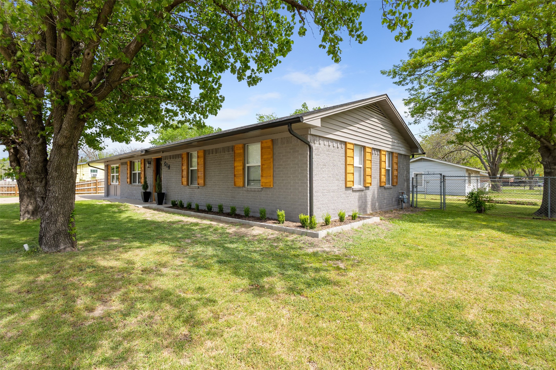 610 S 10th Street Sanger TX 76266