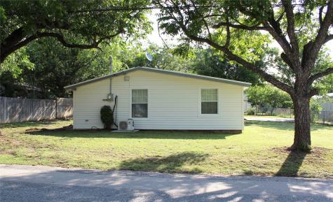 303 S Lennox Street Stephenville TX 76401