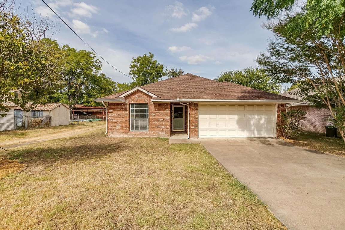 404 S Elm Street Ennis TX 75119