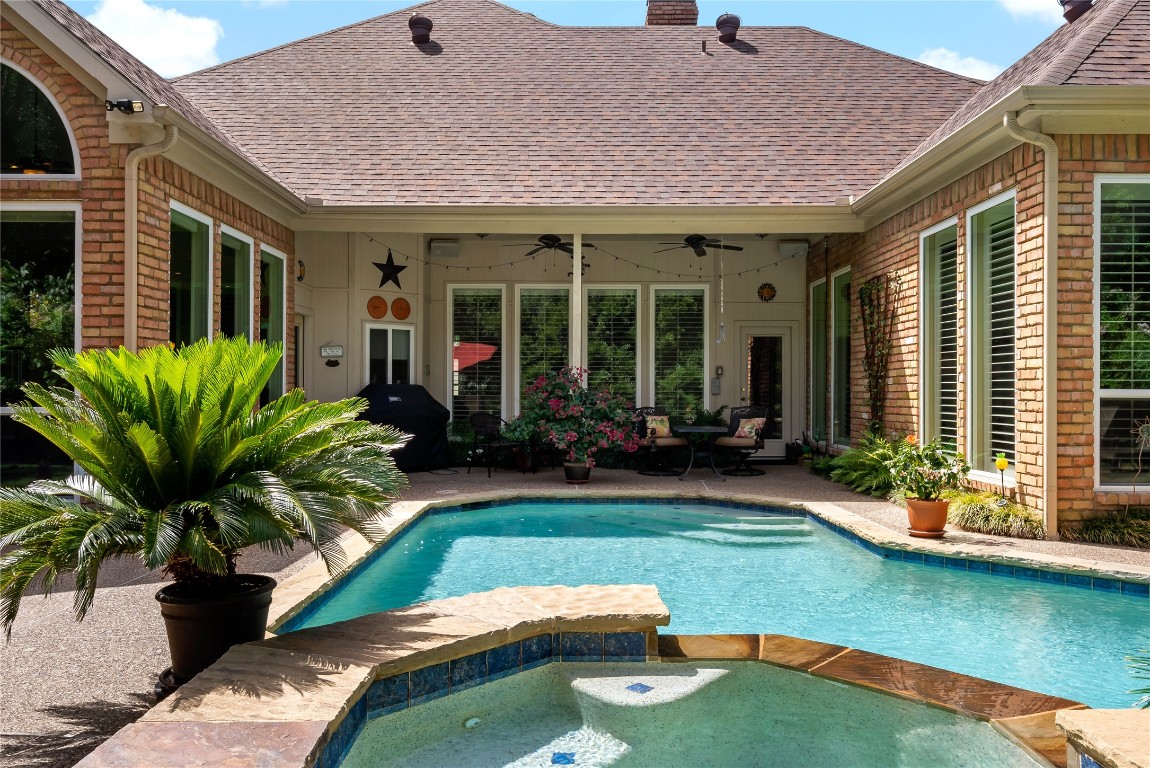 18524 Highland Creek Lane Dallas TX 75252