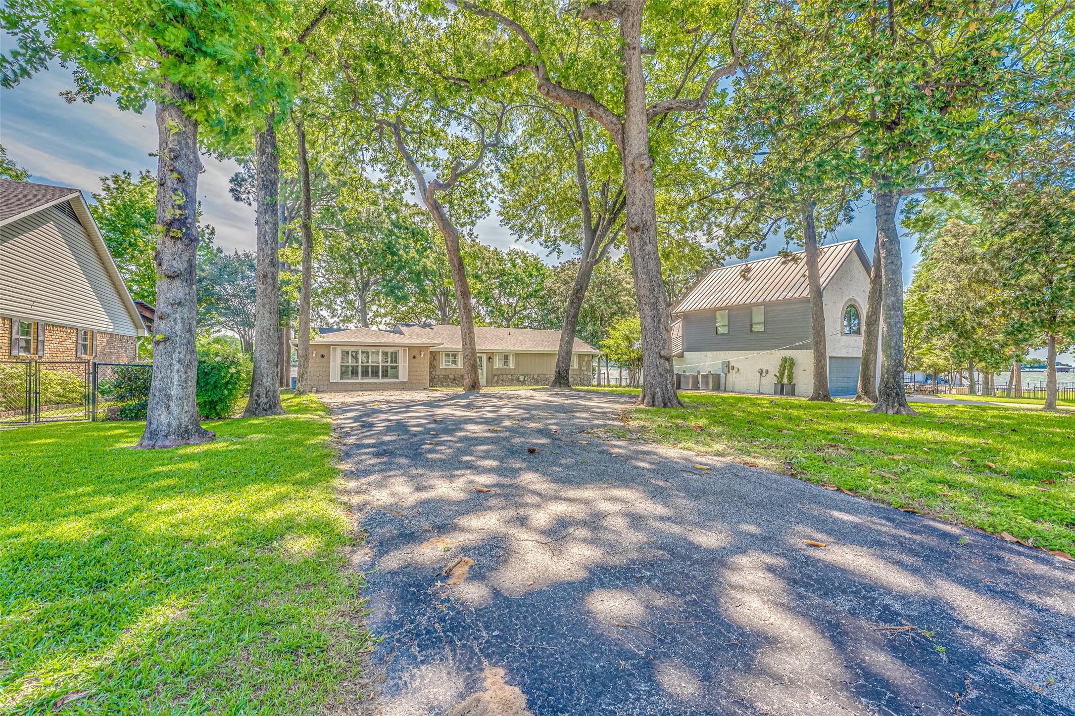 113 Crestwood Circle Enchanted Oaks TX 75156