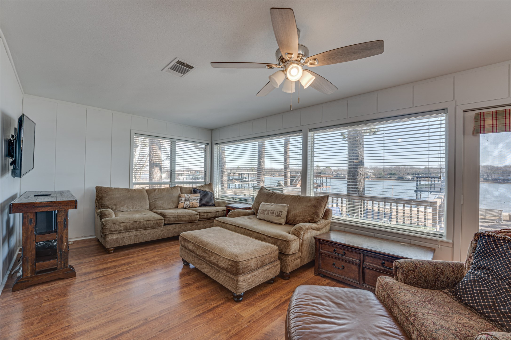 113 Crestwood Circle Enchanted Oaks TX 75156