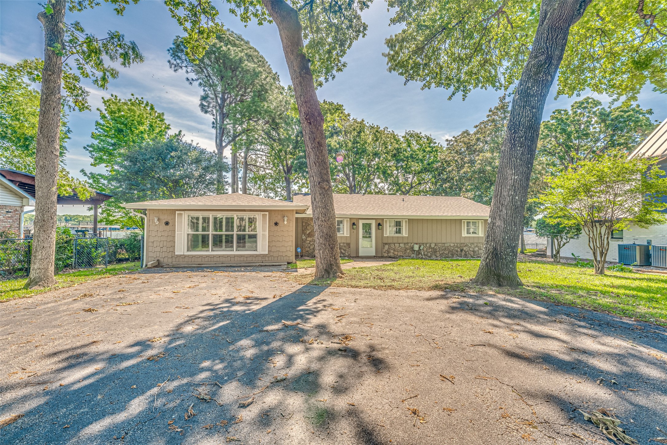 113 Crestwood Circle Enchanted Oaks TX 75156
