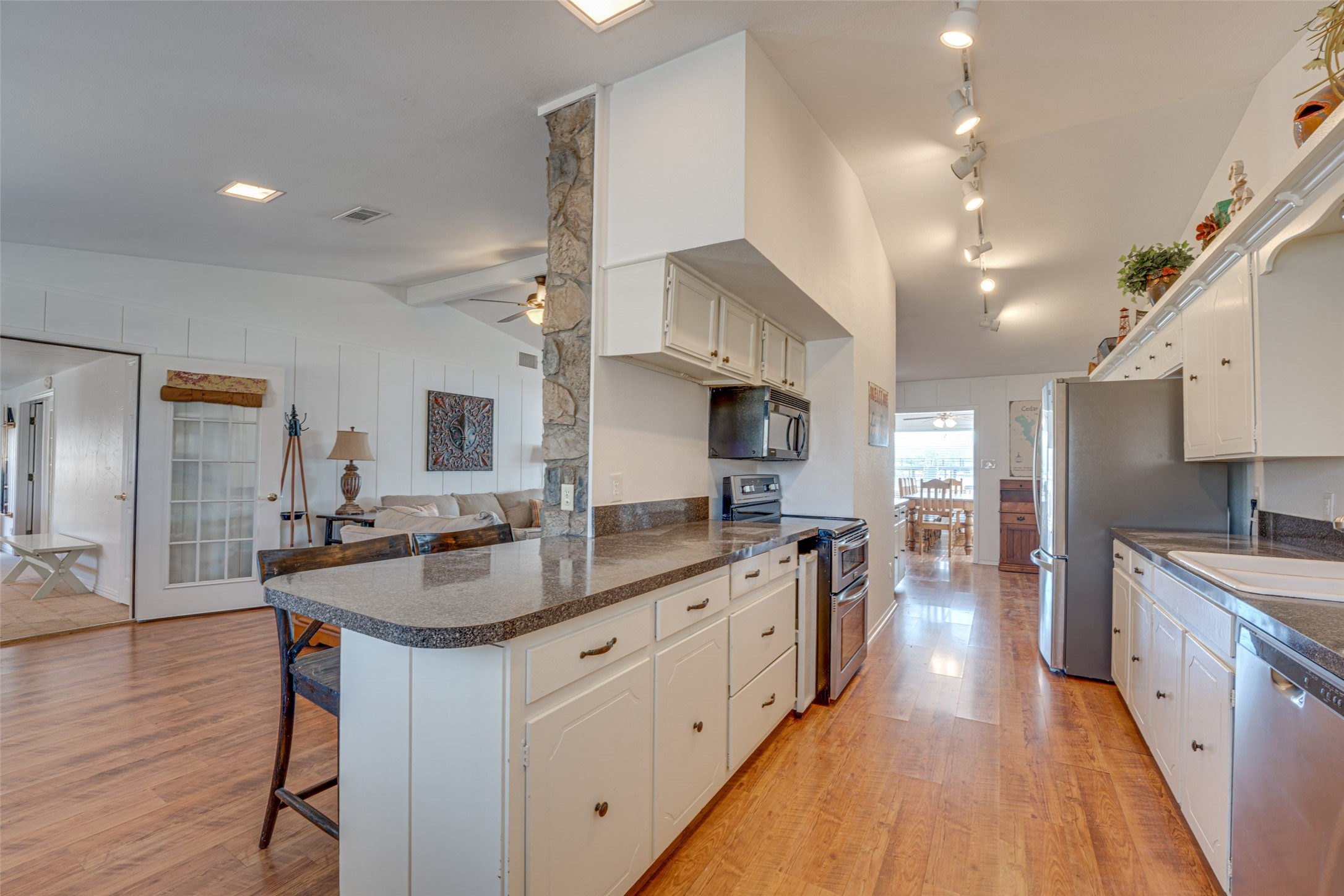 113 Crestwood Circle Enchanted Oaks TX 75156