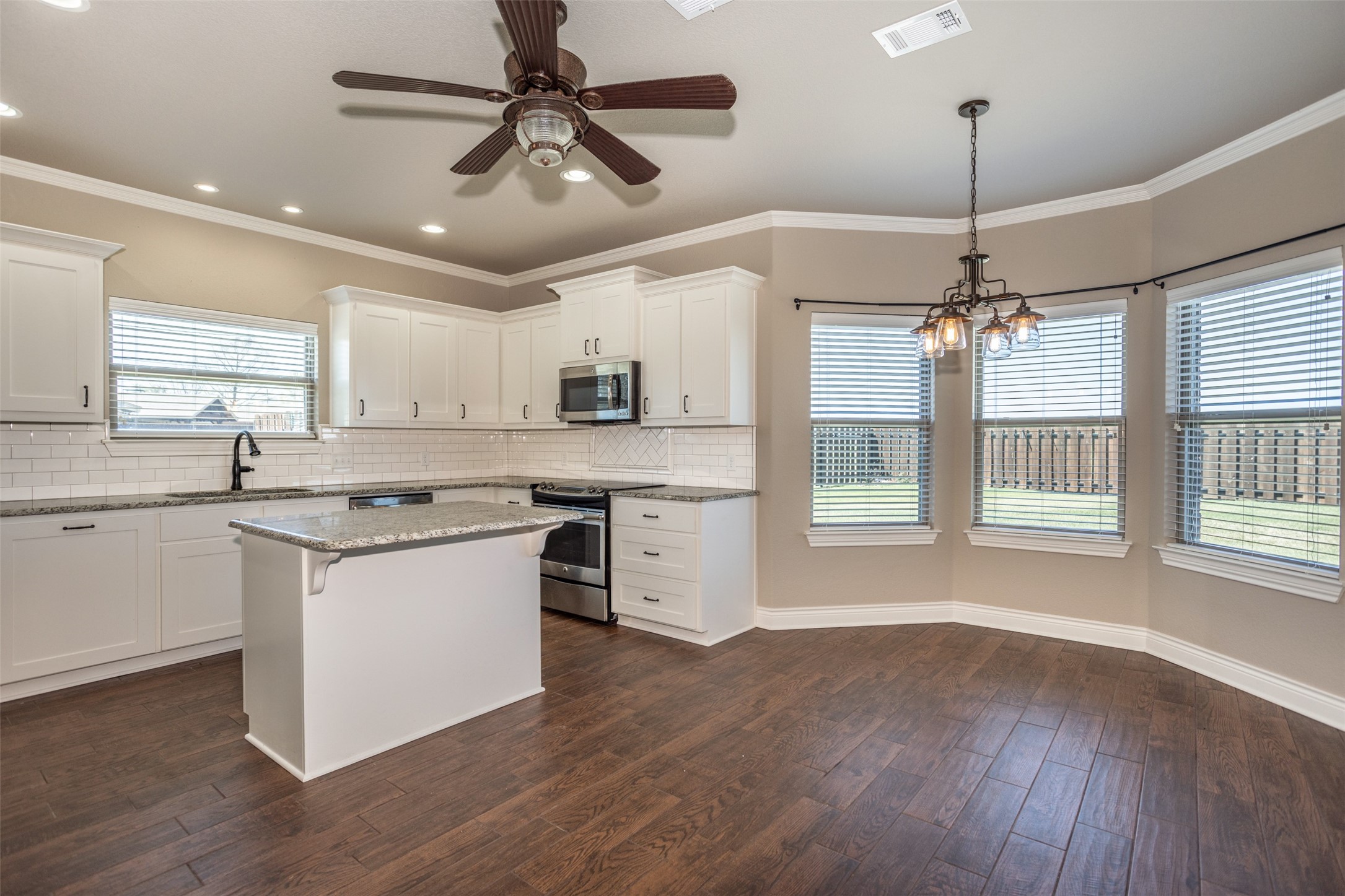 2008 Stanford Drive Gainesville TX 76240