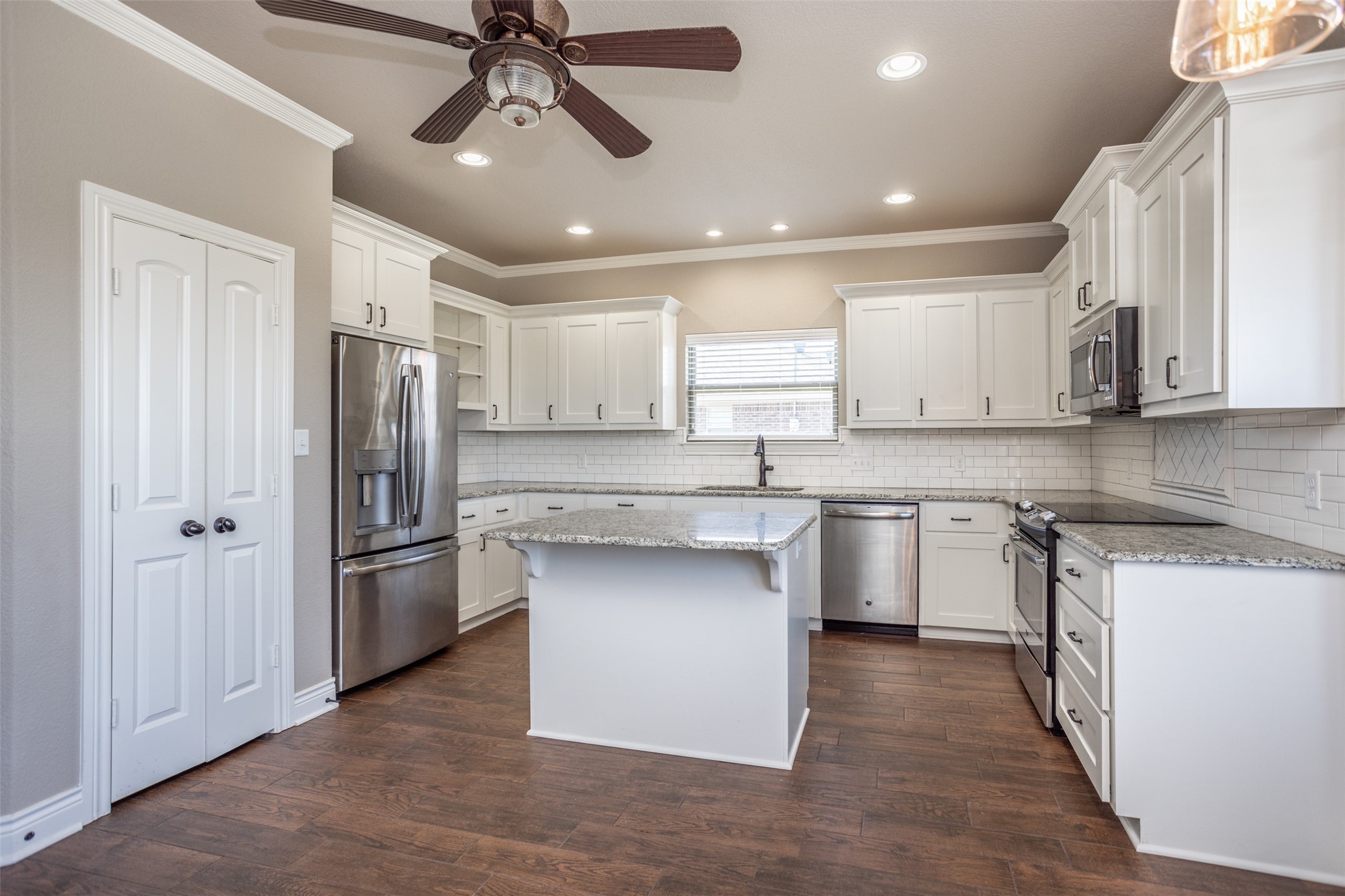 2008 Stanford Drive Gainesville TX 76240