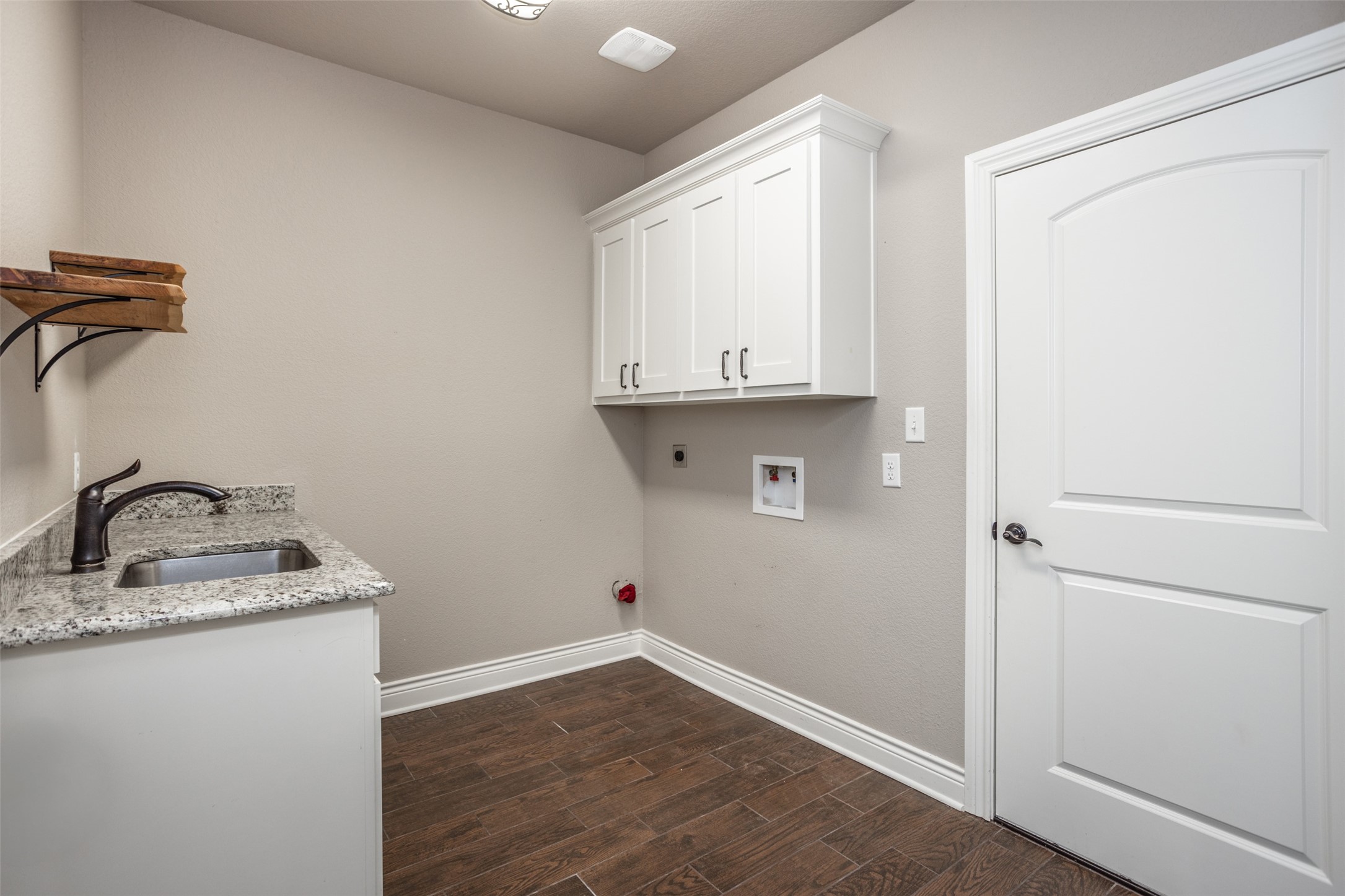 2008 Stanford Drive Gainesville TX 76240