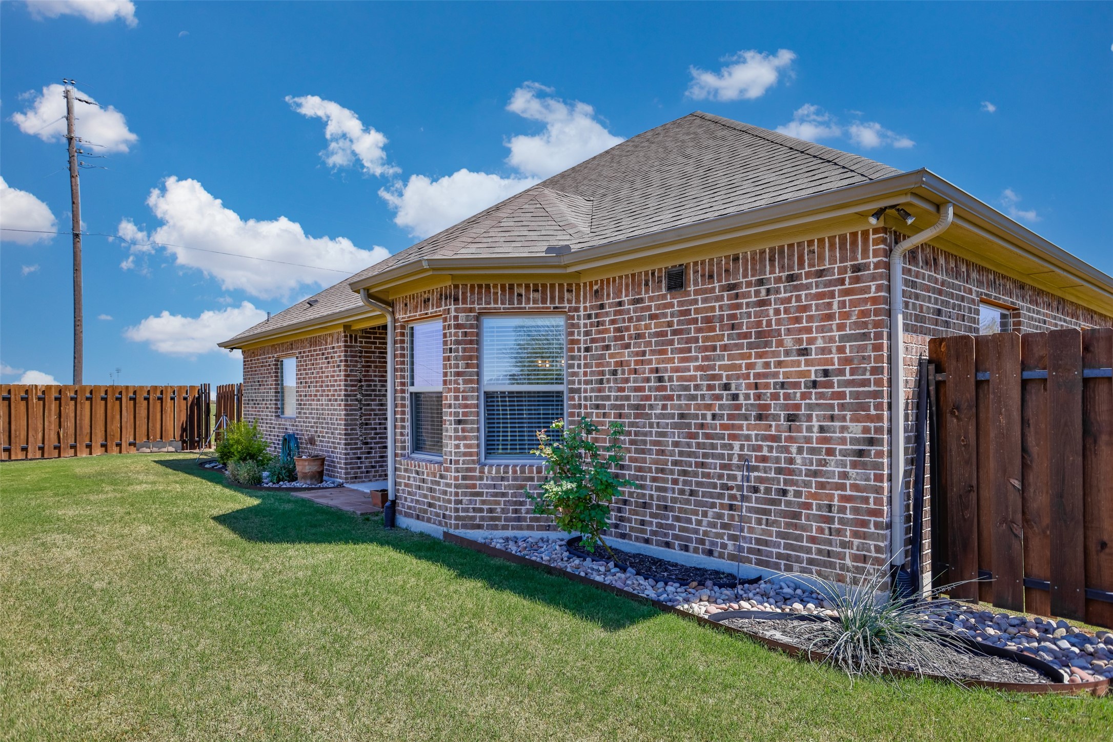 2008 Stanford Drive Gainesville TX 76240