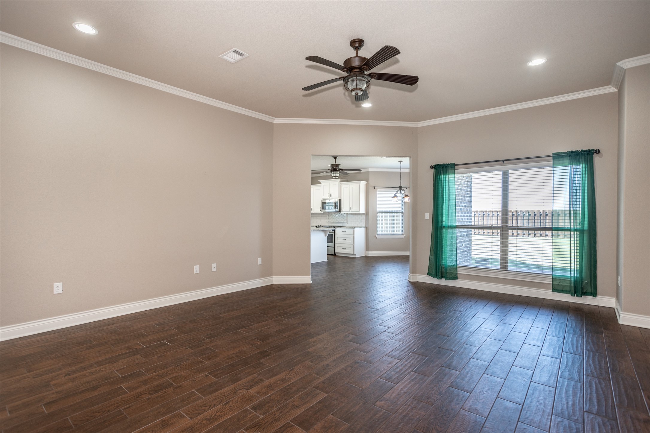 2008 Stanford Drive Gainesville TX 76240