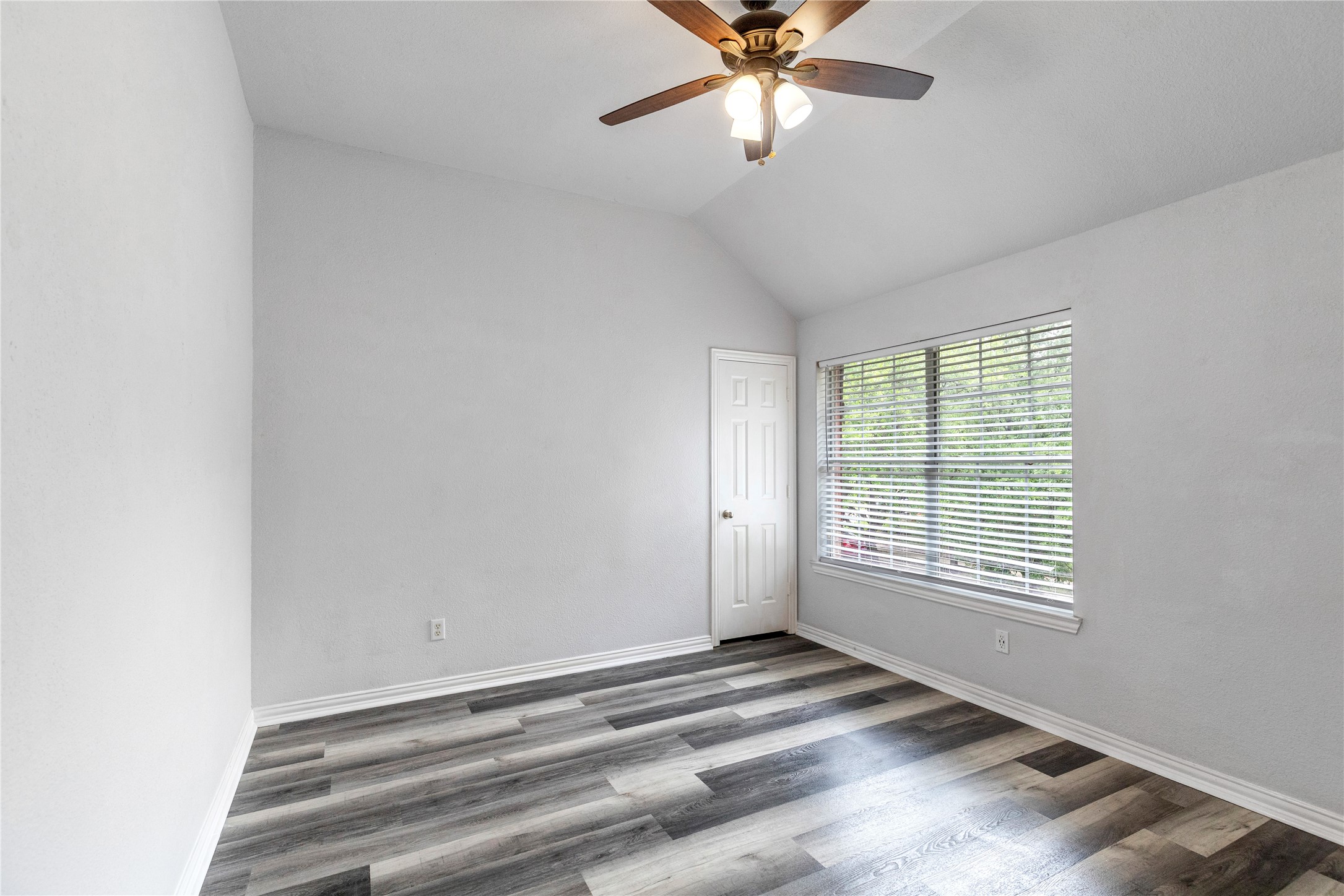 4952 Paddock Drive Fort Worth TX 76244