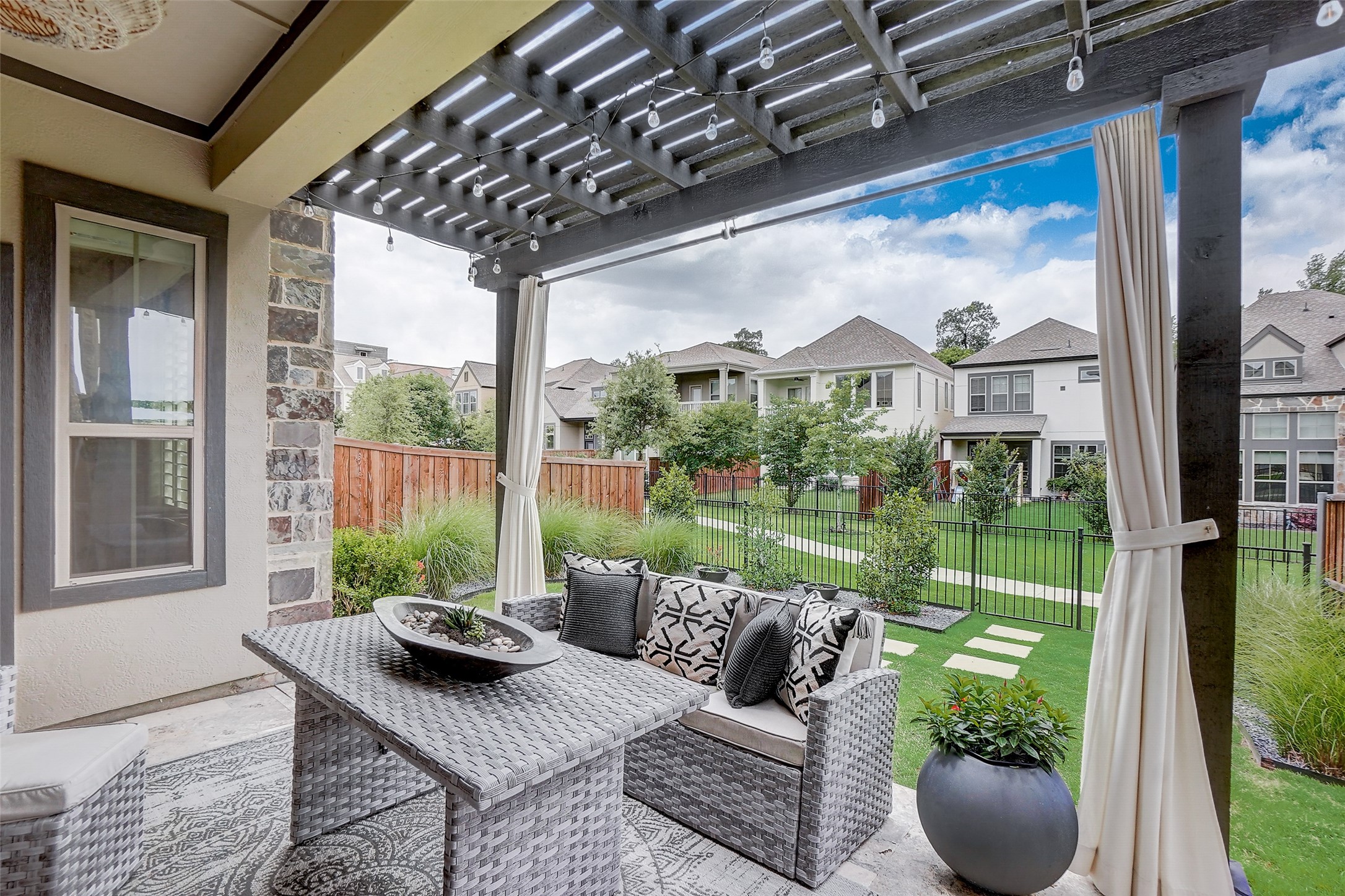 639 Aspen Valley Lane Dallas TX 75208