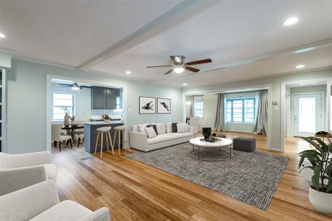 5831 Clendenin Avenue Dallas TX 75228