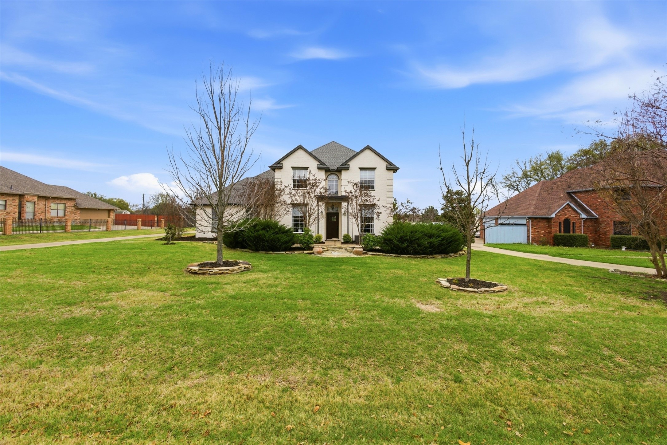 906 Valley View Avenue Red Oak TX 75154