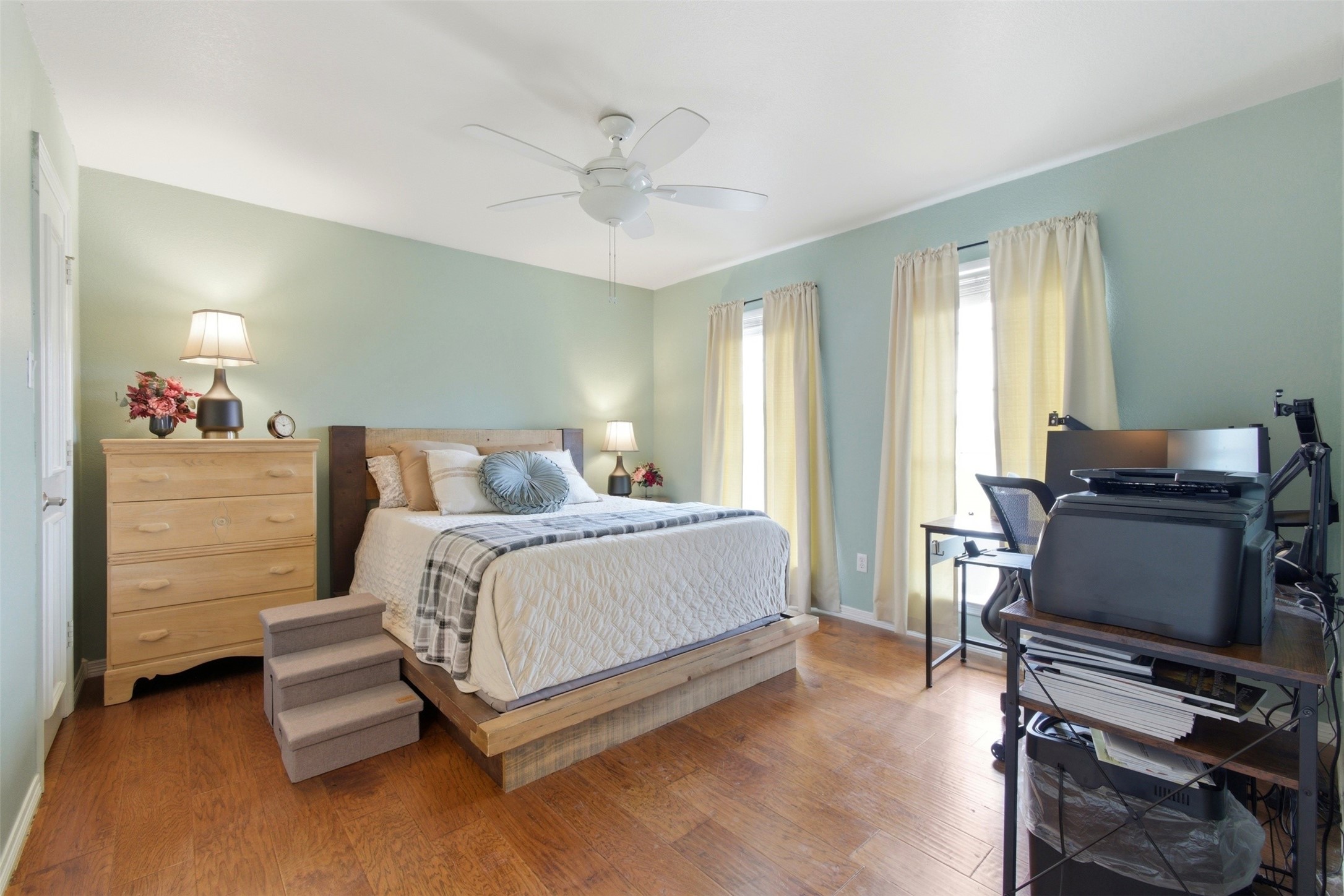 906 Valley View Avenue Red Oak TX 75154