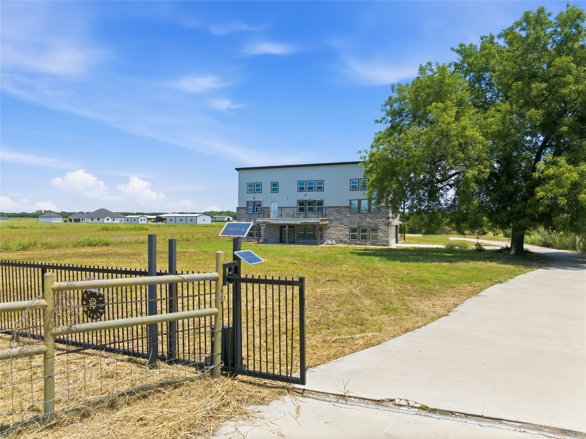 1614 County Road 1227 Cleburne TX 76033