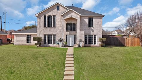 745 Woodridge Drive Desoto TX 75115