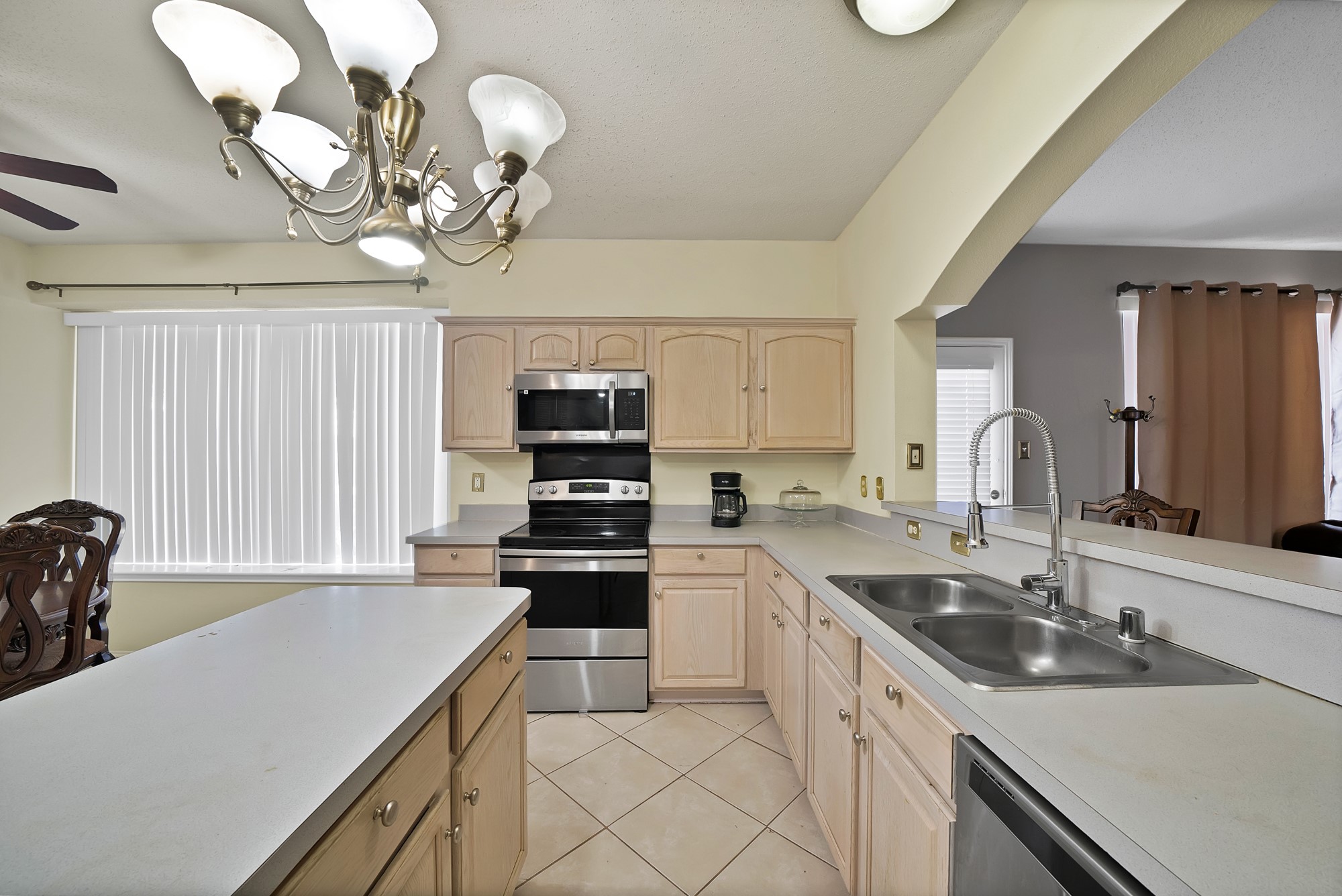 745 Woodridge Drive Desoto TX 75115