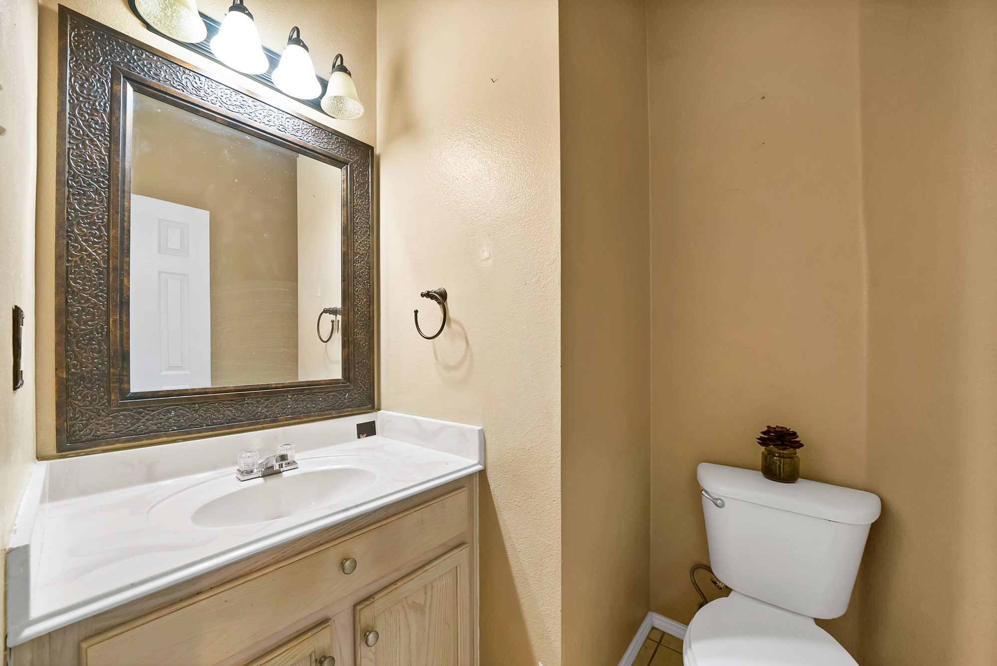 745 Woodridge Drive Desoto TX 75115