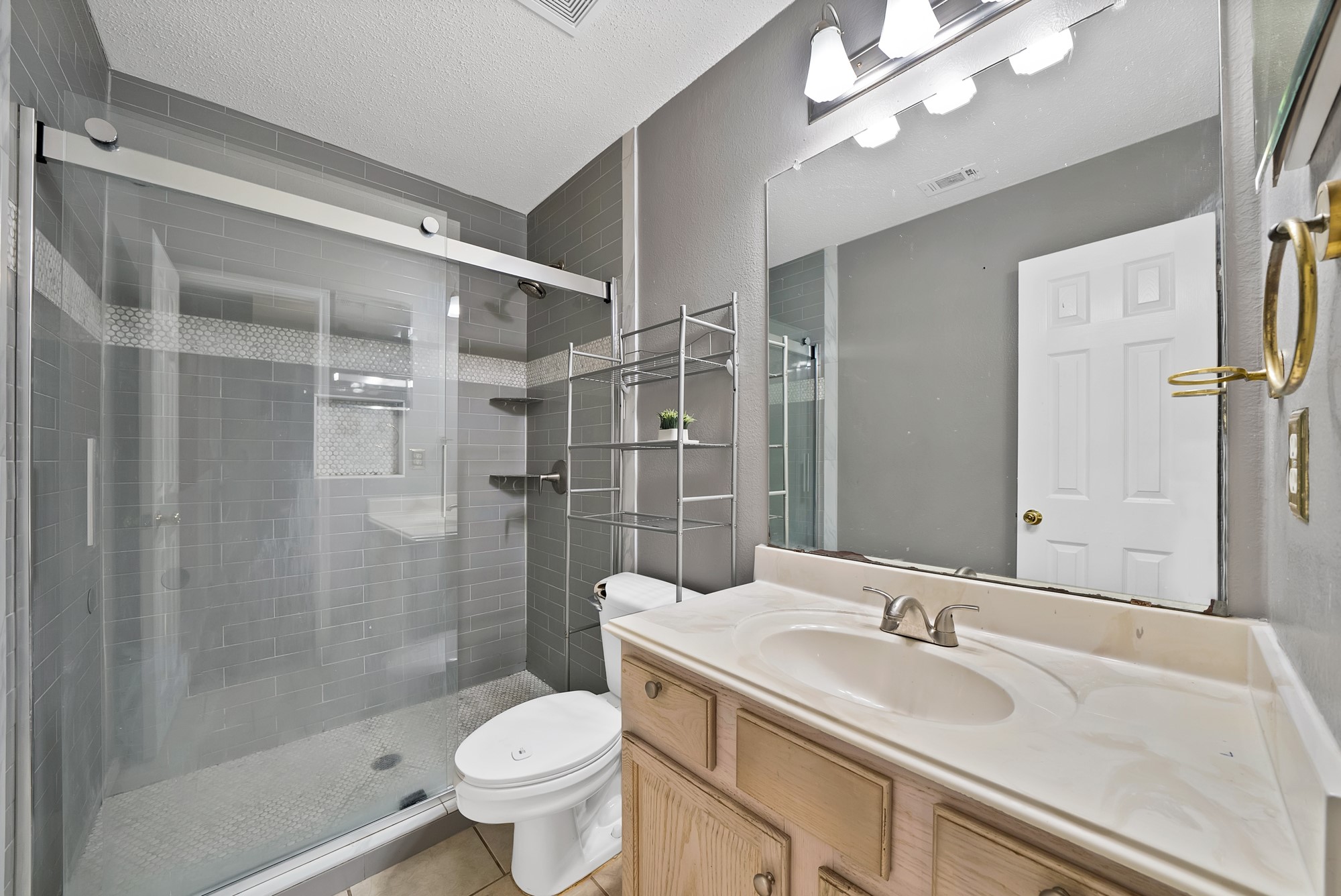 745 Woodridge Drive Desoto TX 75115