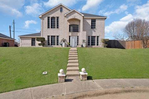 745 Woodridge Drive Desoto TX 75115