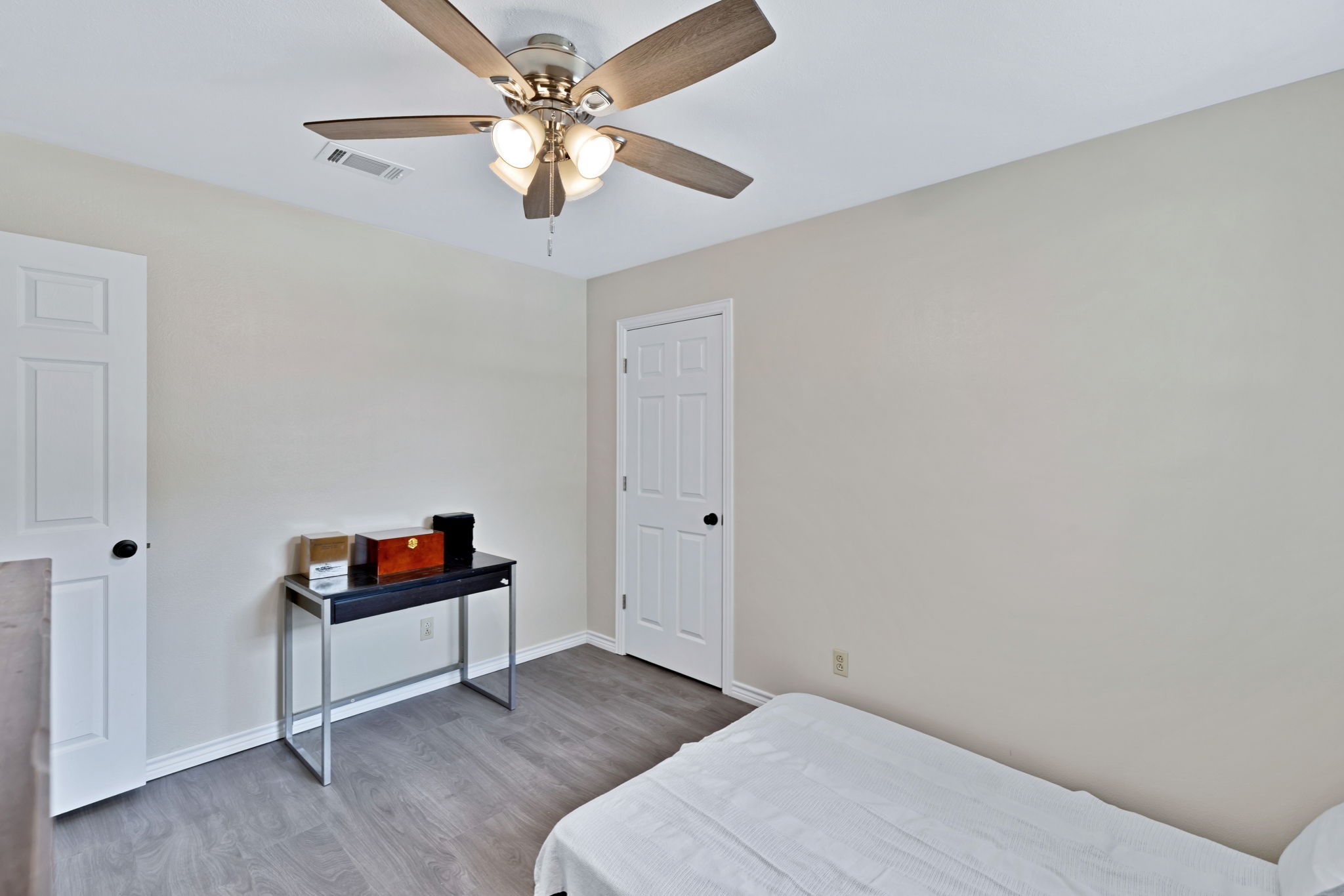6028 Herschel Drive Watauga TX 76148