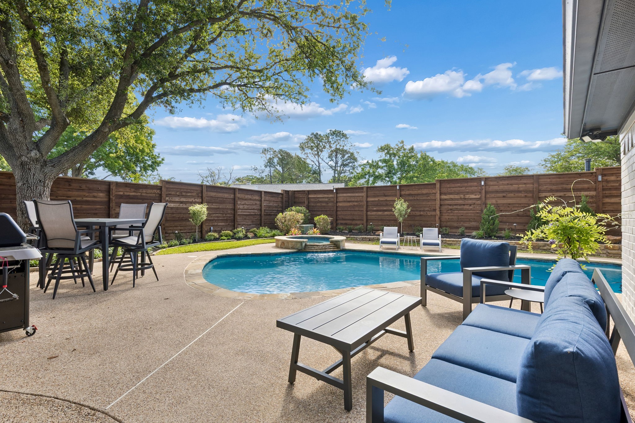 1114 Normandy Drive Grapevine TX 76051
