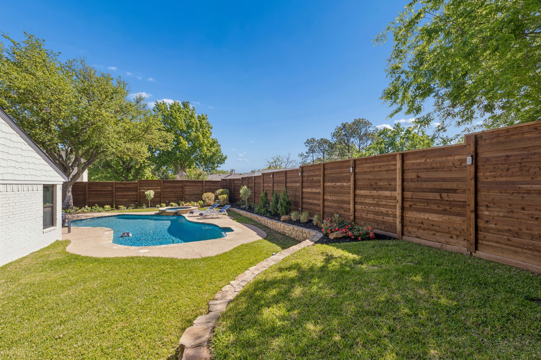 1114 Normandy Drive Grapevine TX 76051