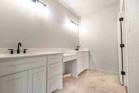 1509 Anaconda Trail Granbury TX 76048