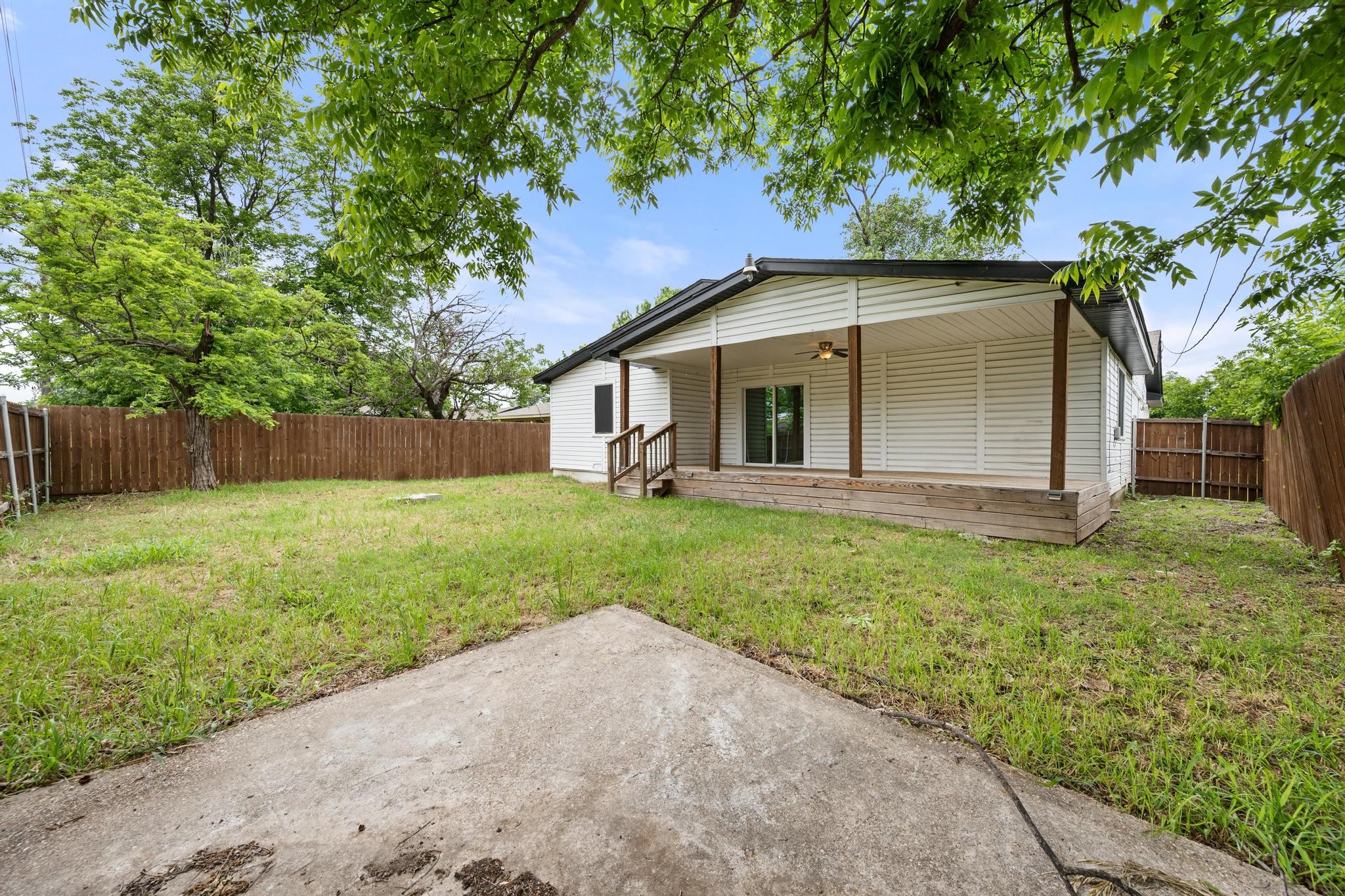 1710 Western Park Drive Dallas TX 75211