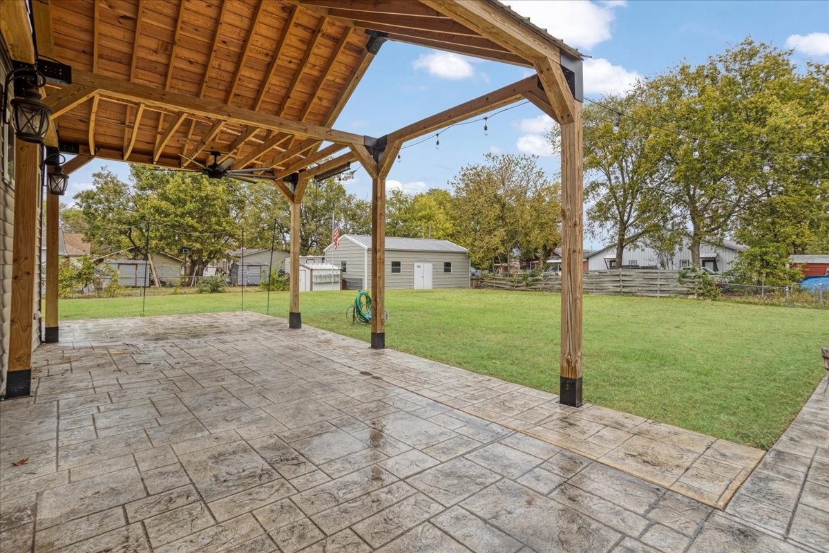 107 S Branch Street Bells TX 75414