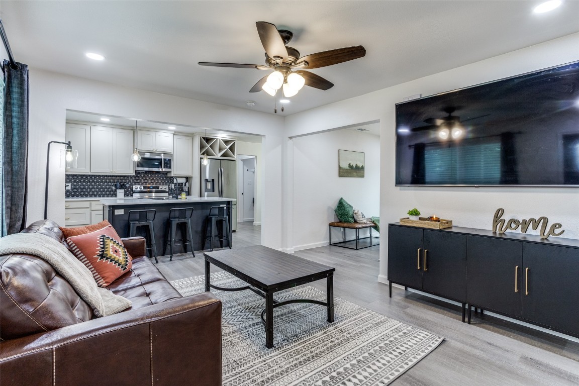 102 Baldwin Street Red Oak TX 75154