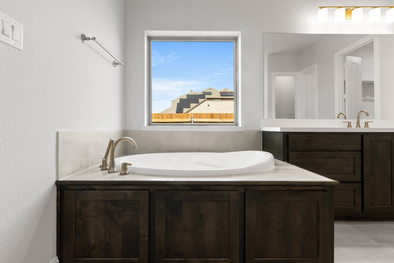 4805 Nomad Drive Midlothian TX 76065