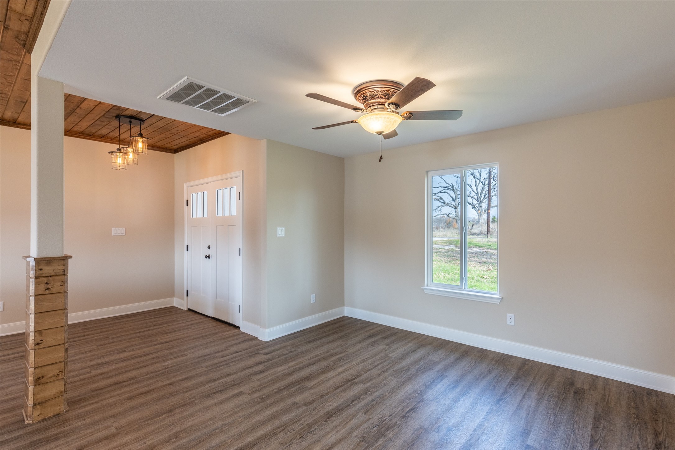 315 Private Road 7327 Emory TX 75440