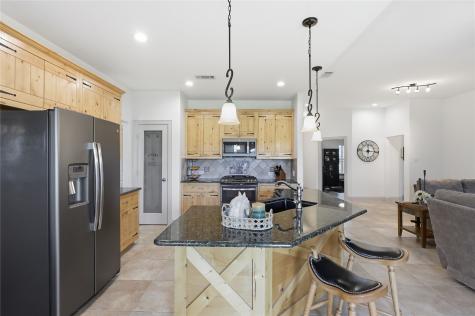 198 County Road 1262 Whitesboro TX 76273